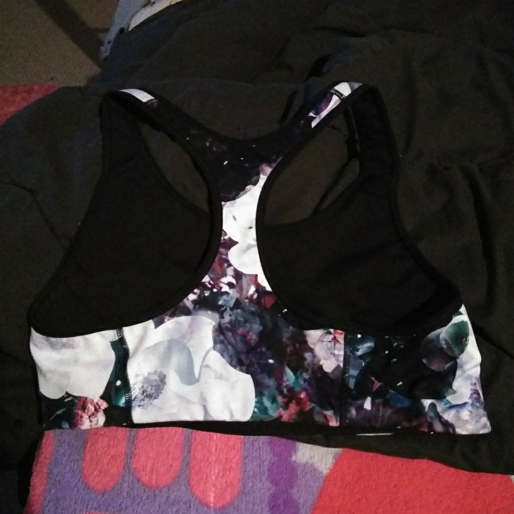 Old navy sz large sports bra